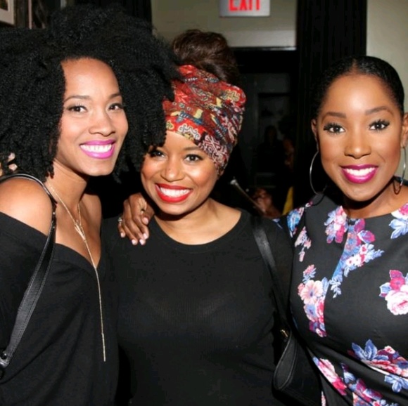 Meet your Posher, Lisa - Picture 1 of 1